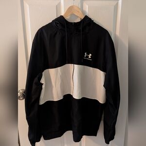 Under Armour Men's Black and White Windbreaker